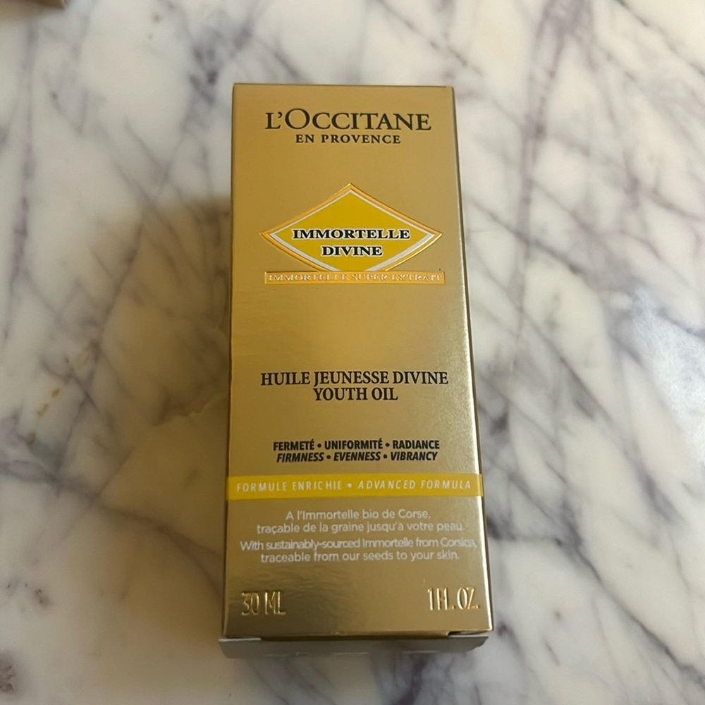 L’occitane Immortelle Divine Youth Oil BNIB